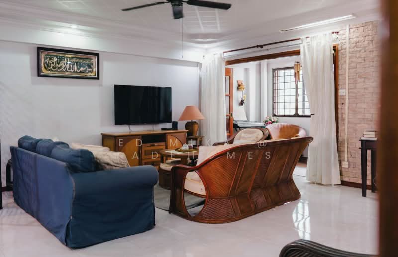 542 Woodlands Drive 16, 542 Woodlands Drive 16, 3 Bedrooms, 1,302 sqft, HDB Flat For Sale, by Ed Mika @ Jadehomes, 500167422 - Living Room - PropertyGuru.com.sg