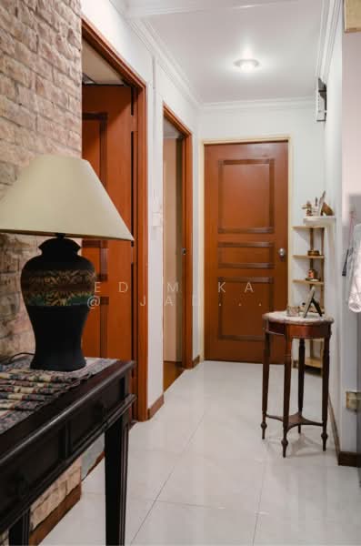542 Woodlands Drive 16, 542 Woodlands Drive 16, 3 Bedrooms, 1,302 sqft, HDB Flat For Sale, by Ed Mika @ Jadehomes, 500167422 - Bedroom Entrance - PropertyGuru.com.sg