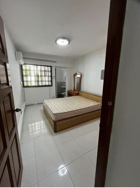 530 Bukit Batok Street 51, 530 Bukit Batok Street 51, 3 Bedrooms, 990 sqft, HDB Flat For Rent, by Casey Jiang, 500167423 - Bedroom - PropertyGuru.com.sg