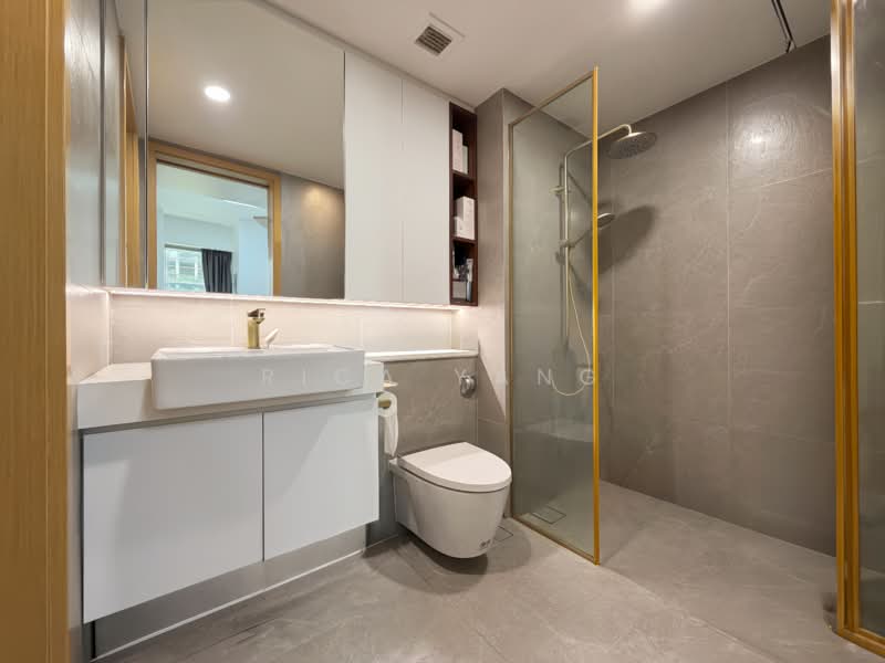 One Shenton, 1 Shenton Way, 1 Bedroom, 538 sqft, Condominium For Sale, by Rica Yang, 500167431 - Bathroom - PropertyGuru.com.sg