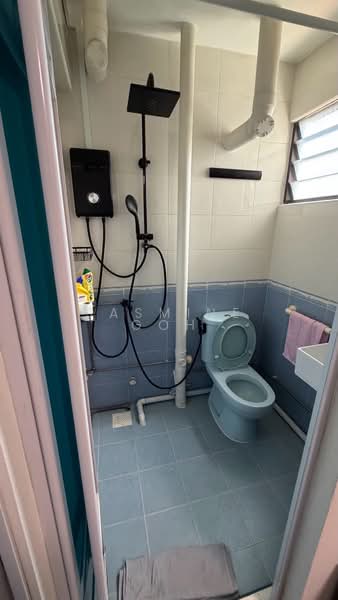 81 Bedok North Road, 81 Bedok North Road, 3 Bedrooms, 980 sqft, HDB Flat For Sale, by Jasmine Goh, 500167448 - Master Bathroom - PropertyGuru.com.sg