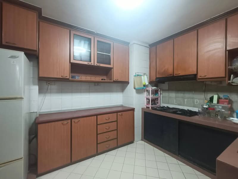 206B Compassvale Lane, 206B Compassvale Lane, 3 Bedrooms, 1,324 sqft, HDB Flat For Sale, by EVON NG, 500167461 - Kitchen - PropertyGuru.com.sg