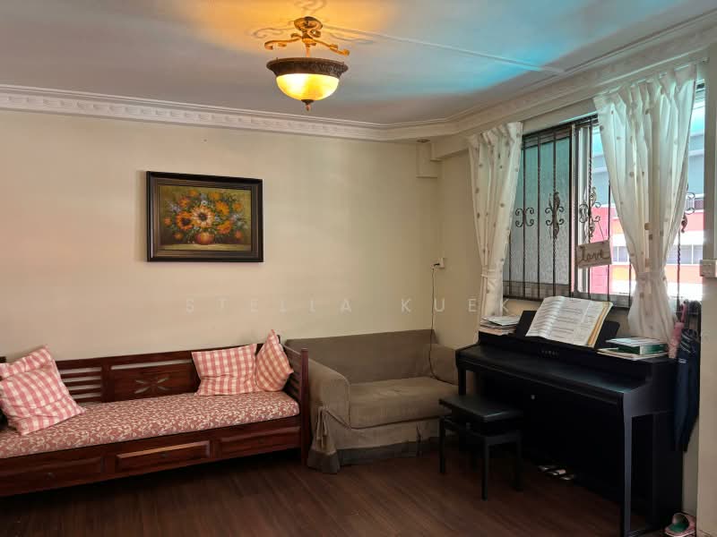 5 Toh Yi Drive, 5 Toh Yi Drive, Room Rental, 160 sqft, HDB Flat For Rent, by Stella Kuek, 500167474 - Living Room - PropertyGuru.com.sg