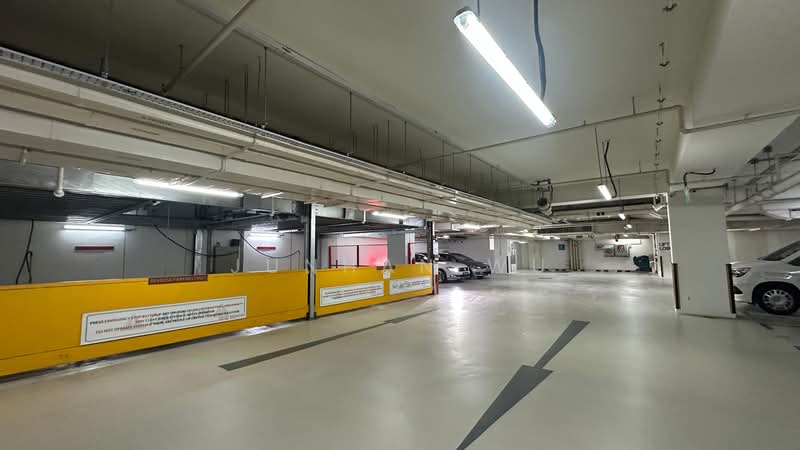 Hexacube, 160 Changi Road, 1,529 sqft, Food & Beverage For Sale, by Junhan Wu, 500167490 - Car Park - CommercialGuru.com.sg