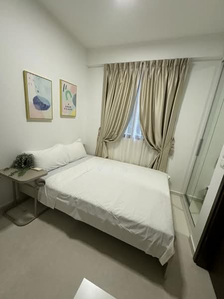 Liv on Wilkie, Wilkie Terrace, Room Rental, 150 sqft, Apartment For Rent, by Gwen Liu, 500167495 - Bedroom - PropertyGuru.com.sg