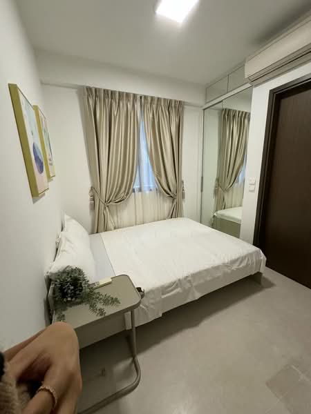 Liv on Wilkie, Wilkie Terrace, Room Rental, 150 sqft, Apartment For Rent, by Gwen Liu, 500167495 - Bedroom - PropertyGuru.com.sg
