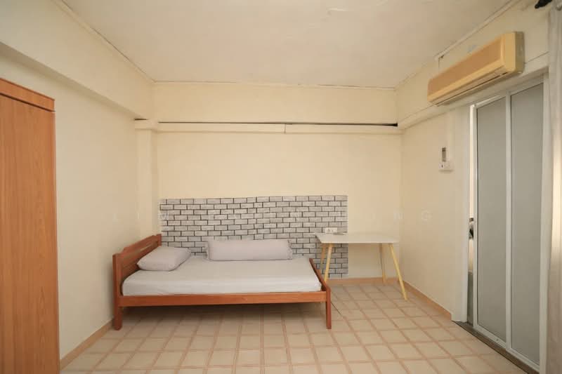 621 Bedok Reservoir Road, 621 Bedok Reservoir Road, 3 Bedrooms, 1,302 sqft, HDB Flat For Sale, by Lim Boon Hong, 500167497 - Bedroom - PropertyGuru.com.sg