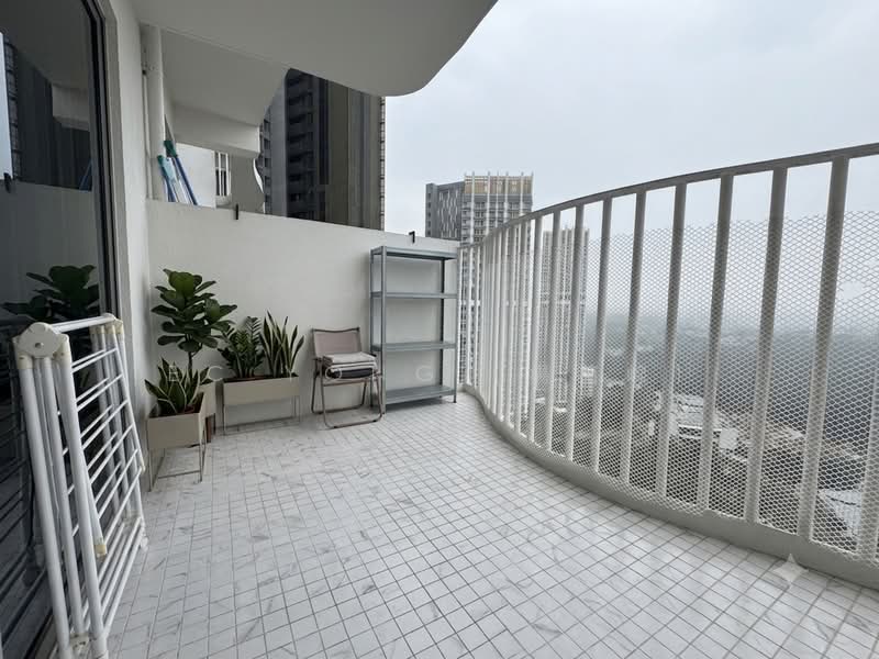 Queens Peak, 1 Dundee Road, 3 Bedrooms, 861 sqft, Condominium For Rent, by EC Yong (楊茵㟫), 500167500 - Balcony - PropertyGuru.com.sg