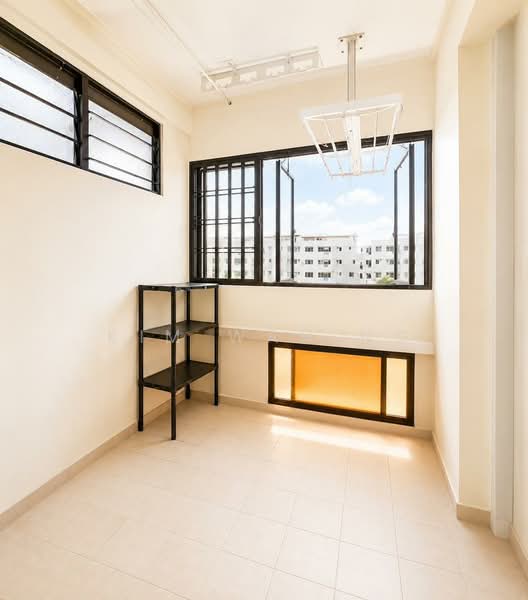 899B Woodlands Drive 50, 899B Woodlands Drive 50, 3 Bedrooms, 1,324 sqft, HDB Flat For Sale, by Kim Wah Ng, 500167502 - Balcony - PropertyGuru.com.sg