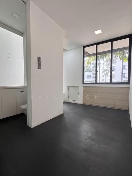 Jalan Elok / Orchard, , 4 Bedrooms, 4,000 sqft, Terraced House For Sale, by Karen Kok, 500167521 - Interior - PropertyGuru.com.sg