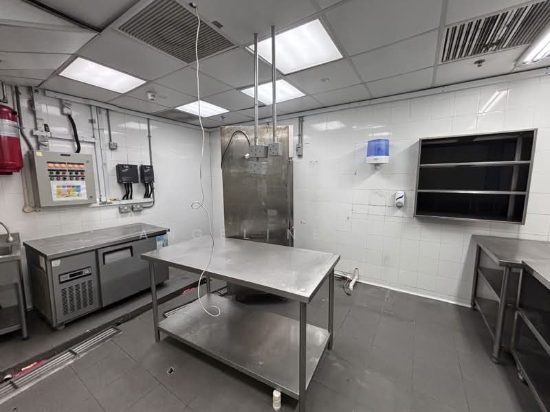 F&B Restaurant at Changi Business Park, , 1,389 sqft, Food & Beverage For Rent, by Angeline Ng, 500167525 - Kitchen - CommercialGuru.com.sg