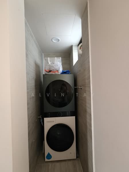 Midwood, 8 Hillview Rise, 3 Bedrooms, 990 sqft, Condominium For Sale, by Alvin Tay, 500167529 - PropertyGuru.com.sg