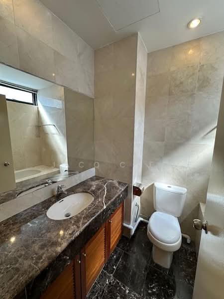 Villa Delle Rose, Taman Nakhoda, 3 Bedrooms, 2,800 sqft, Condominium For Rent, by Jacq Chee, 500167532 - Bathroom - PropertyGuru.com.sg