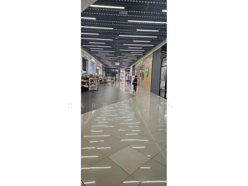 Orchard Gateway, 218 Orchard Road, 1,220 sqft, Other Retail For Rent, by Darryl Tan, 500167550 - Corridor - CommercialGuru.com.sg