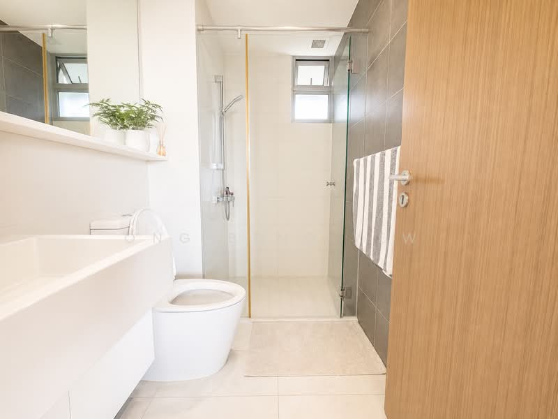 Waterfront Key, 772 Bedok Reservoir Road, 3 Bedrooms, 1,259 sqft, Condominium For Rent, by Ong Beng Yew, 500167552 - Bathroom - PropertyGuru.com.sg