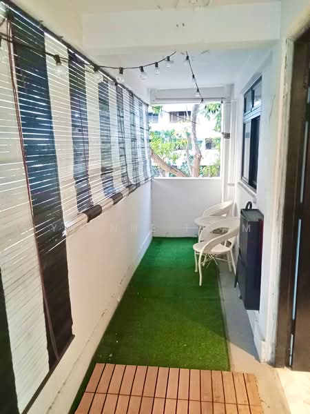 73 Lorong 4 Toa Payoh, 73 Lorong 4 Toa Payoh, 2 Bedrooms, 775 sqft, HDB Flat For Sale, by Yvonne Tham, 500167556 - Balcony - PropertyGuru.com.sg