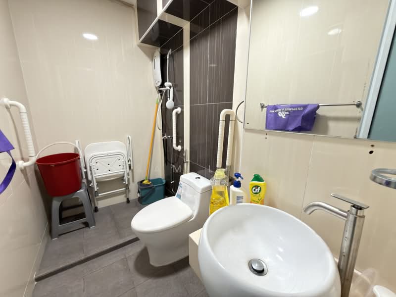 753 Woodlands Circle, 753 Woodlands Circle, 3 Bedrooms, 1,313 sqft, HDB Flat For Sale, by Sam Lim, 500167558 - Bathroom - PropertyGuru.com.sg