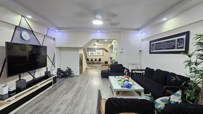 542 Bukit Batok Street 52, 542 Bukit Batok Street 52, 4 Bedrooms, 1,542 sqft, HDB Flat For Sale, by Brendan Yeo, 500167561 - Living Room - PropertyGuru.com.sg