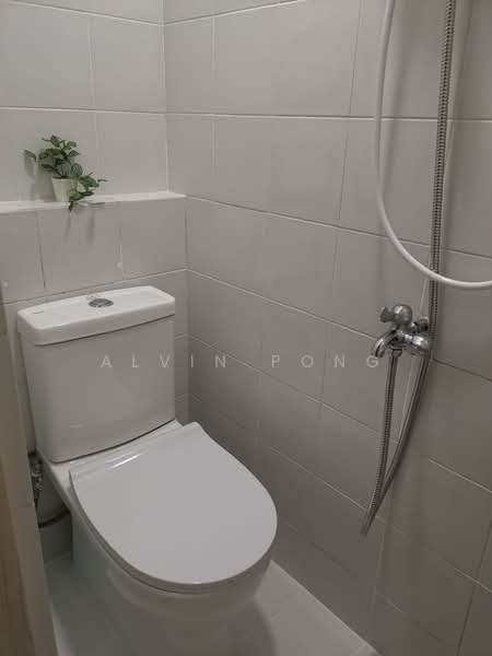 Kovan Melody, 37 Kovan Road, Room Rental, 180 sqft, Condominium For Rent, by Alvin Pong, 500167565 - Bathroom - PropertyGuru.com.sg