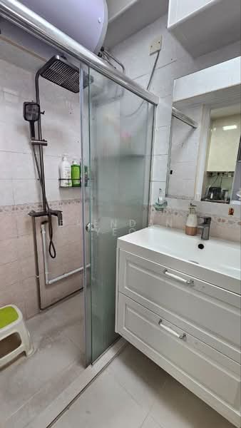 295C Compassvale Crescent, 295C Compassvale Crescent, 3 Bedrooms, 1,184 sqft, HDB Flat For Sale, by Brendan Yeo, 500167567 - Bathroom - PropertyGuru.com.sg