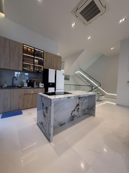 Thomson Hills, Thomson Hills Drive, 7 Bedrooms, 8,838 sqft, Semi-Detached House For Sale, by Alvin Tan 陈永顺, 500167586 - Kitchen - PropertyGuru.com.sg
