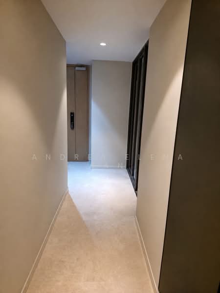 The Tre Ver, 68 Potong Pasir Avenue 1, 3 Bedrooms, 1,098 sqft, Condominium For Sale, by Andrea Elena Tan, 500167588 - Corridor - PropertyGuru.com.sg
