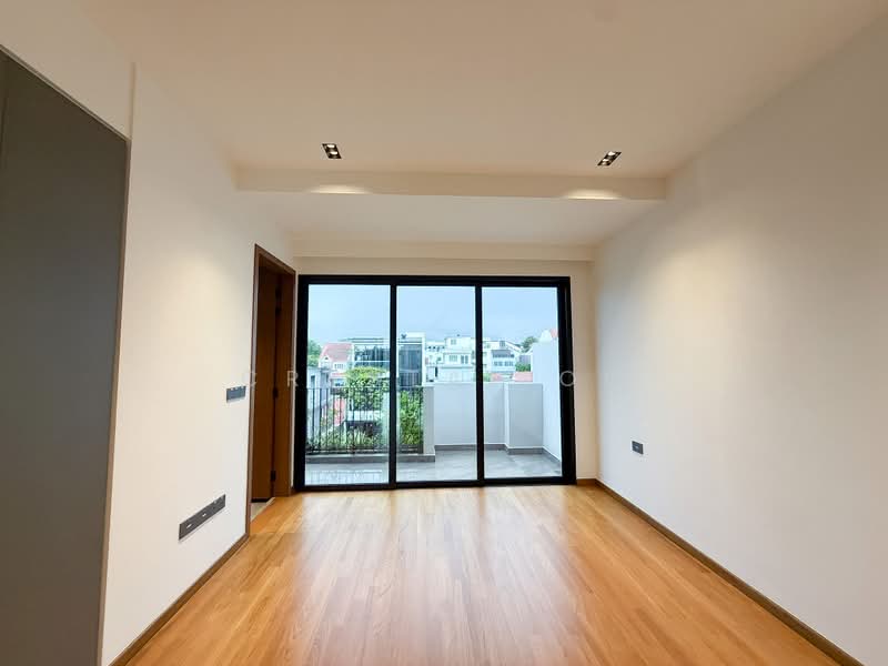 Jalan Sankam, , 5 Bedrooms, 4,834 sqft, Terraced House For Sale, by Crystal Oh, 500167589 - Balcony - PropertyGuru.com.sg