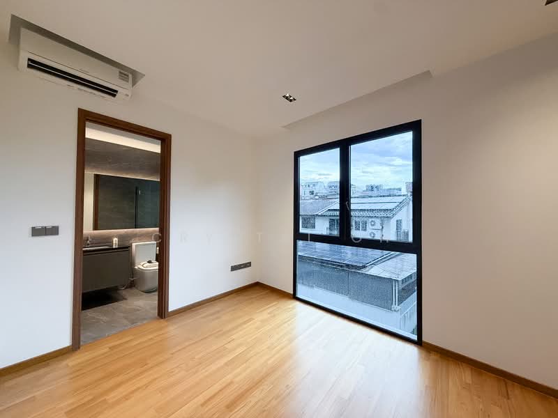 Jalan Sankam, , 5 Bedrooms, 4,834 sqft, Terraced House For Sale, by Crystal Oh, 500167589 - Bathroom - PropertyGuru.com.sg