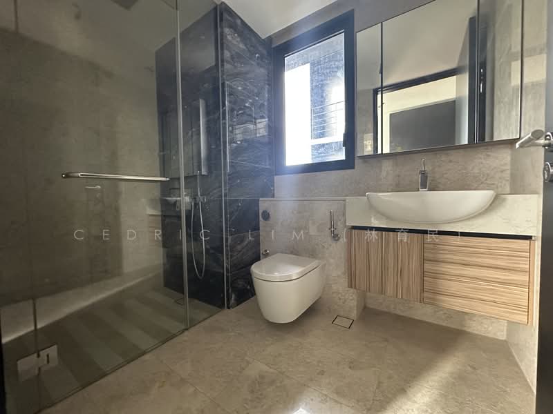Pullman Residences, 18 Dunearn Road, 3 Bedrooms, 1,163 sqft, Condominium For Sale, by Cedric Lim (林育民), 500167609 - Bathroom - PropertyGuru.com.sg