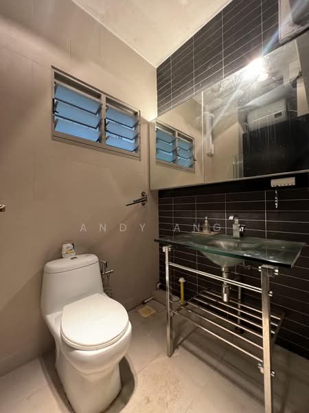 273A Compassvale Link, 273A Compassvale Link, 3 Bedrooms, 969 sqft, HDB Flat For Rent, by Andy Ang, 500167616 - Bathroom - PropertyGuru.com.sg