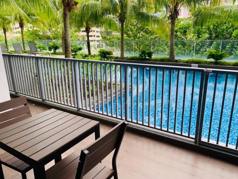 Seastrand, 1 Pasir Ris Link, 2 Bedrooms, 990 sqft, Condominium For Sale, by Kerensa Lim, 500167618 - Balcony - PropertyGuru.com.sg
