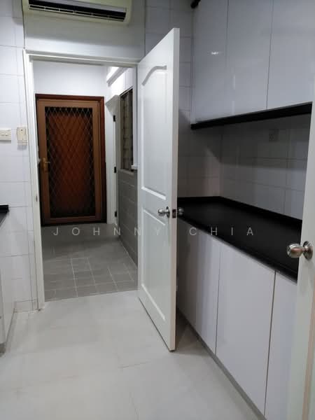 Leonie Condotel, 2 Leonie Hill Road, 4 Bedrooms, 2,722 sqft, Condominium For Rent, by Johnny Chia, 500167625 - Kitchen - PropertyGuru.com.sg