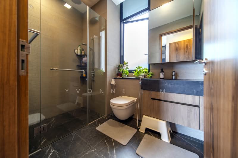 Parc Komo, 959 Upper Changi Road North, 2 Bedrooms, 732 sqft, Condominium For Sale, by Yvonne Lim, 500167626 - Bathroom - PropertyGuru.com.sg