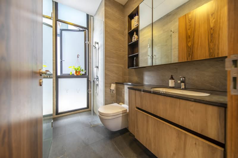Parc Komo, 959 Upper Changi Road North, 2 Bedrooms, 732 sqft, Condominium For Sale, by Yvonne Lim, 500167626 - Bathroom - PropertyGuru.com.sg