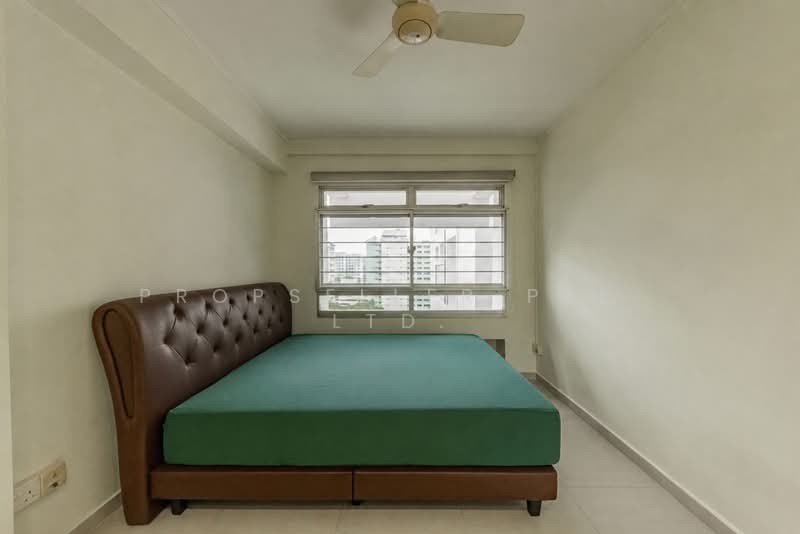 650 Pasir Ris Drive 10, 650 Pasir Ris Drive 10, 4 Bedrooms, 1,572 sqft, HDB Flat For Sale, by Khai Yuen Hong, 500167645 - Bedroom - PropertyGuru.com.sg