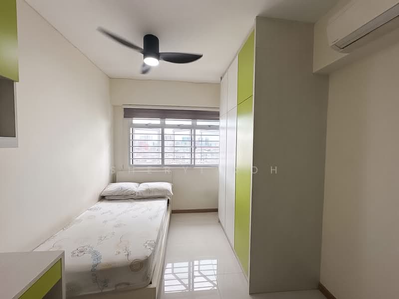 451B Bukit Batok West Avenue 6, 451B Bukit Batok West Avenue 6, 3 Bedrooms, 1,001 sqft, HDB Flat For Sale, by Sheryl Koh, 500167654 - Bedroom - PropertyGuru.com.sg