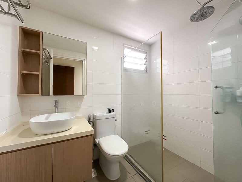 451B Bukit Batok West Avenue 6, 451B Bukit Batok West Avenue 6, 3 Bedrooms, 1,001 sqft, HDB Flat For Sale, by Sheryl Koh, 500167654 - Bathroom - PropertyGuru.com.sg