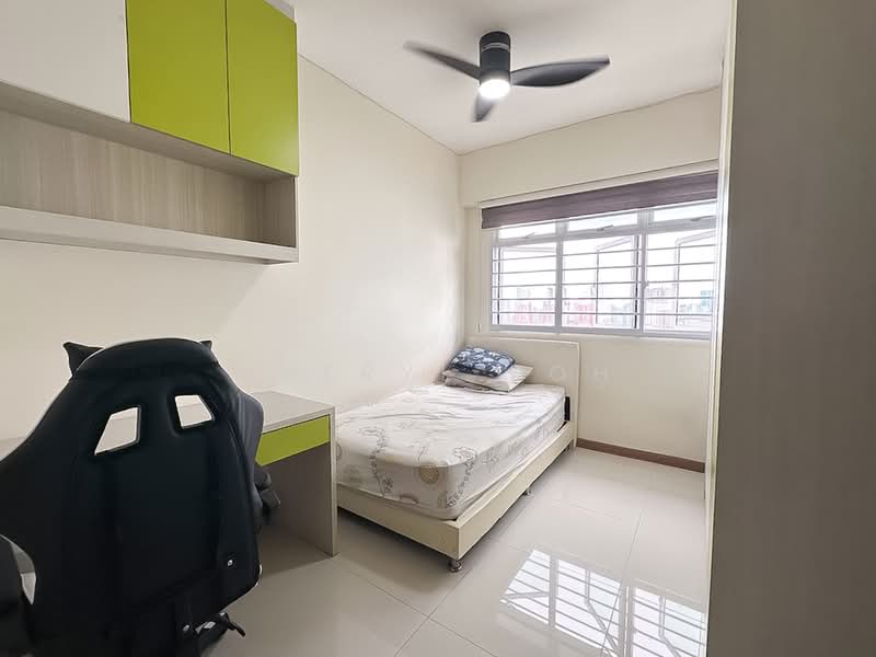 451B Bukit Batok West Avenue 6, 451B Bukit Batok West Avenue 6, 3 Bedrooms, 1,001 sqft, HDB Flat For Sale, by Sheryl Koh, 500167654 - Bedroom - PropertyGuru.com.sg