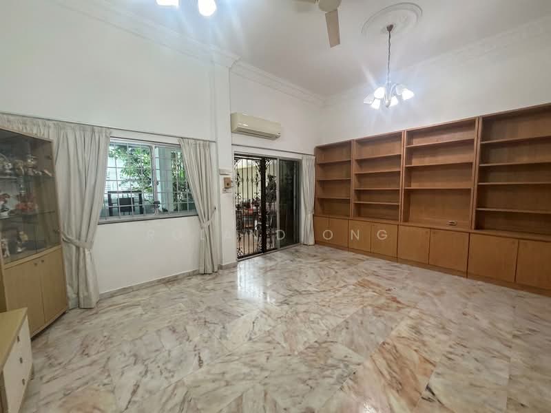 Coral Park, 58 Pemimpin Terrace, 4 Bedrooms, 2,851 sqft, Terraced House For Sale, by Roland Ong, 500167657 - Living Room - PropertyGuru.com.sg