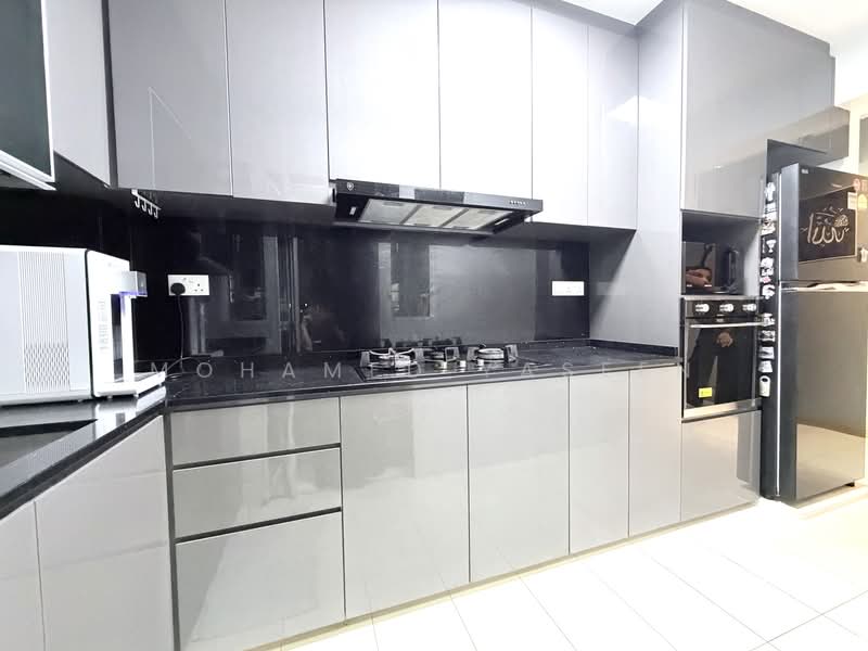 621B Tampines Street 61, 621B Tampines Street 61, 2 Bedrooms, 742 sqft, HDB Flat For Sale, by Mohamed Yaseen, 500167669 - Kitchen - PropertyGuru.com.sg