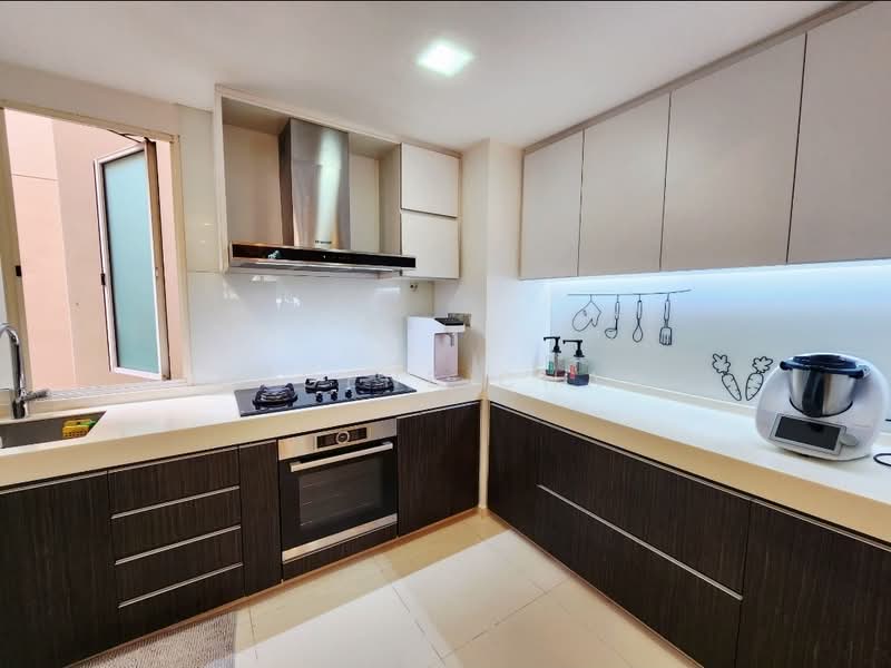 Seletar Springs Condominium, 100 Gerald Drive, 3 Bedrooms, 1,334 sqft, Condominium For Sale, by Eugene Chan, 500167674 - Kitchen - PropertyGuru.com.sg
