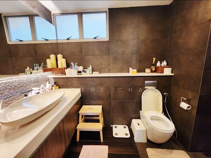 Seletar Springs Condominium, 100 Gerald Drive, 3 Bedrooms, 1,334 sqft, Condominium For Sale, by Eugene Chan, 500167674 - Bathroom - PropertyGuru.com.sg