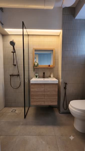 101C Punggol Field, 101C Punggol Field, Room Rental, 150 sqft, HDB Flat For Rent, by June Lim, 500167677 - Bathroom - PropertyGuru.com.sg