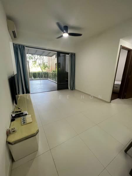 Miltonia Residences, 520 Miltonia Close, 3 Bedrooms, 1,324 sqft, Condominium For Rent, by Emylee Hon, 500167681 - Living Room - PropertyGuru.com.sg