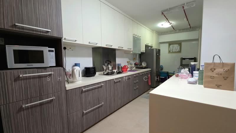 114 Edgefield Plains, 114 Edgefield Plains, 3 Bedrooms, 1,399 sqft, HDB Flat For Sale, by Sharolyn Chun, 500167687 - Kitchen - PropertyGuru.com.sg