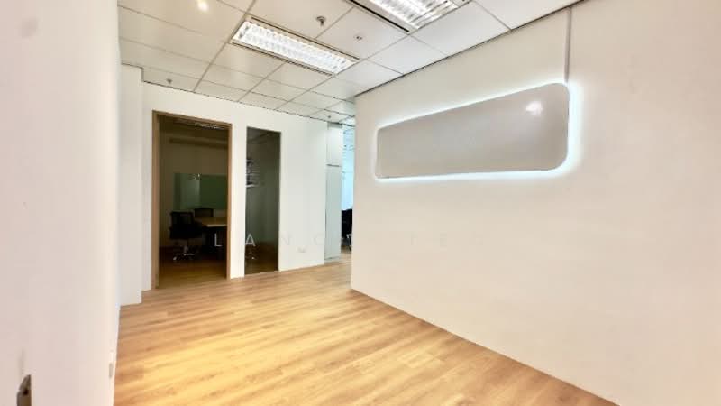 Bugis Junction Towers, 230 Victoria Street, 1,280 sqft, Office For Rent, by Lance Teo, 500167688 - Interior - CommercialGuru.com.sg