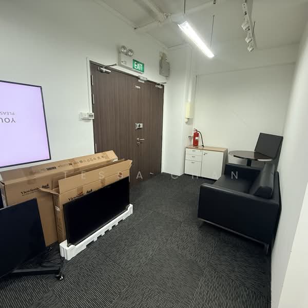 Trivex, 8 Burn Road, 969 sqft, Light Industrial (B1) For Rent, by Tessa Chan, 500167698 - Interior - CommercialGuru.com.sg