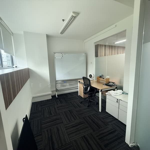 Trivex, 8 Burn Road, 969 sqft, Light Industrial (B1) For Rent, by Tessa Chan, 500167698 - room - CommercialGuru.com.sg