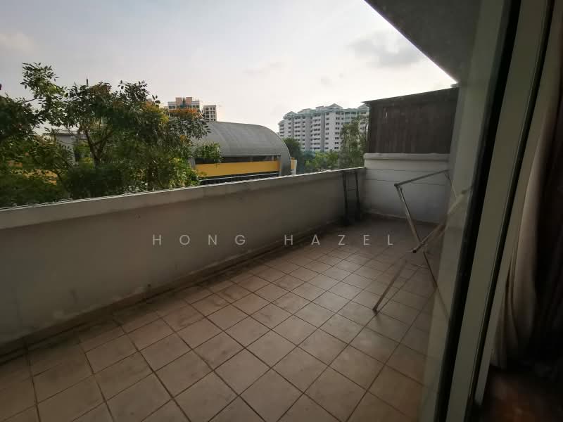 The Centris, 65 Jurong West Central 3, 4 Bedrooms, 1,496 sqft, Apartment For Rent, by Hong Hazel, 500167703 - Balcony - PropertyGuru.com.sg