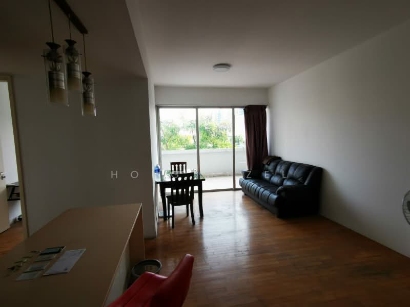 The Centris, 65 Jurong West Central 3, 4 Bedrooms, 1,496 sqft, Apartment For Rent, by Hong Hazel, 500167703 - Living Room - PropertyGuru.com.sg